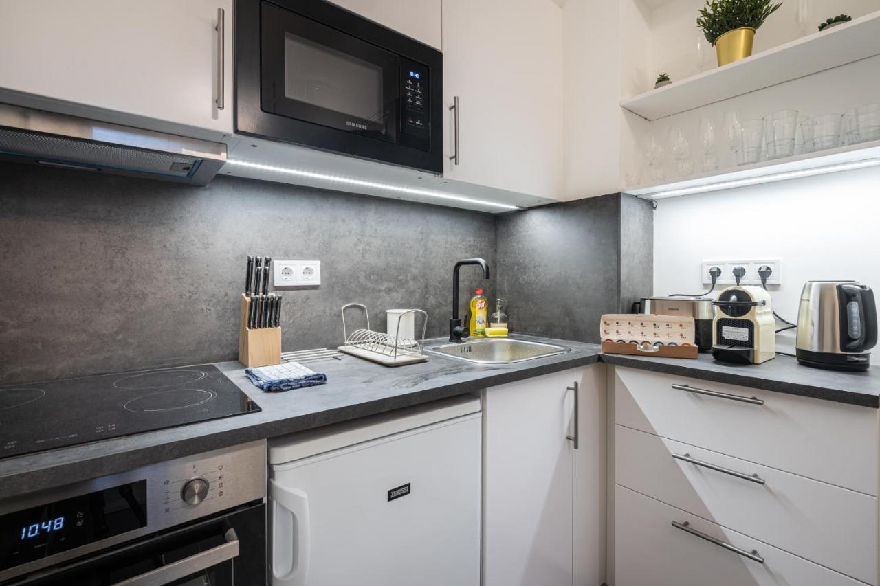 Stellar Dwell Apartment Boedapest Buitenkant foto