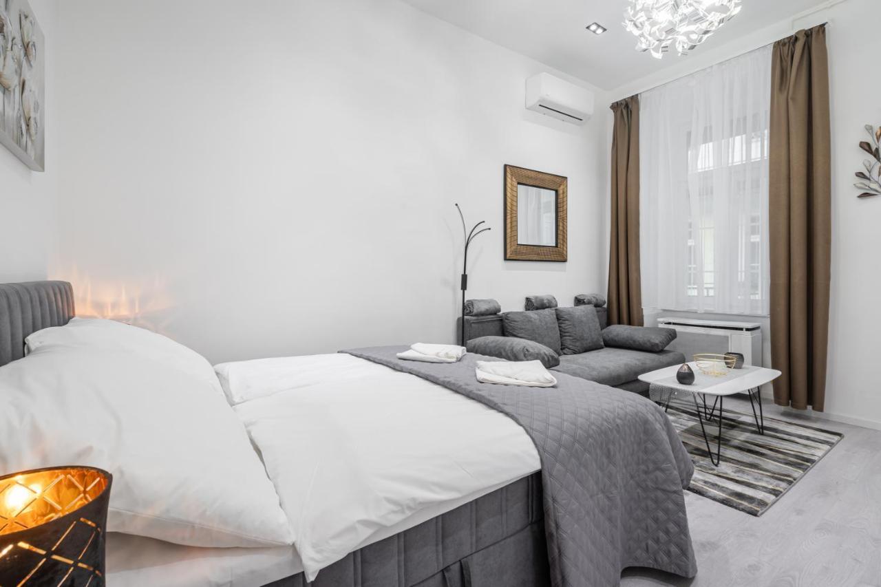 Stellar Dwell Apartment Boedapest Buitenkant foto
