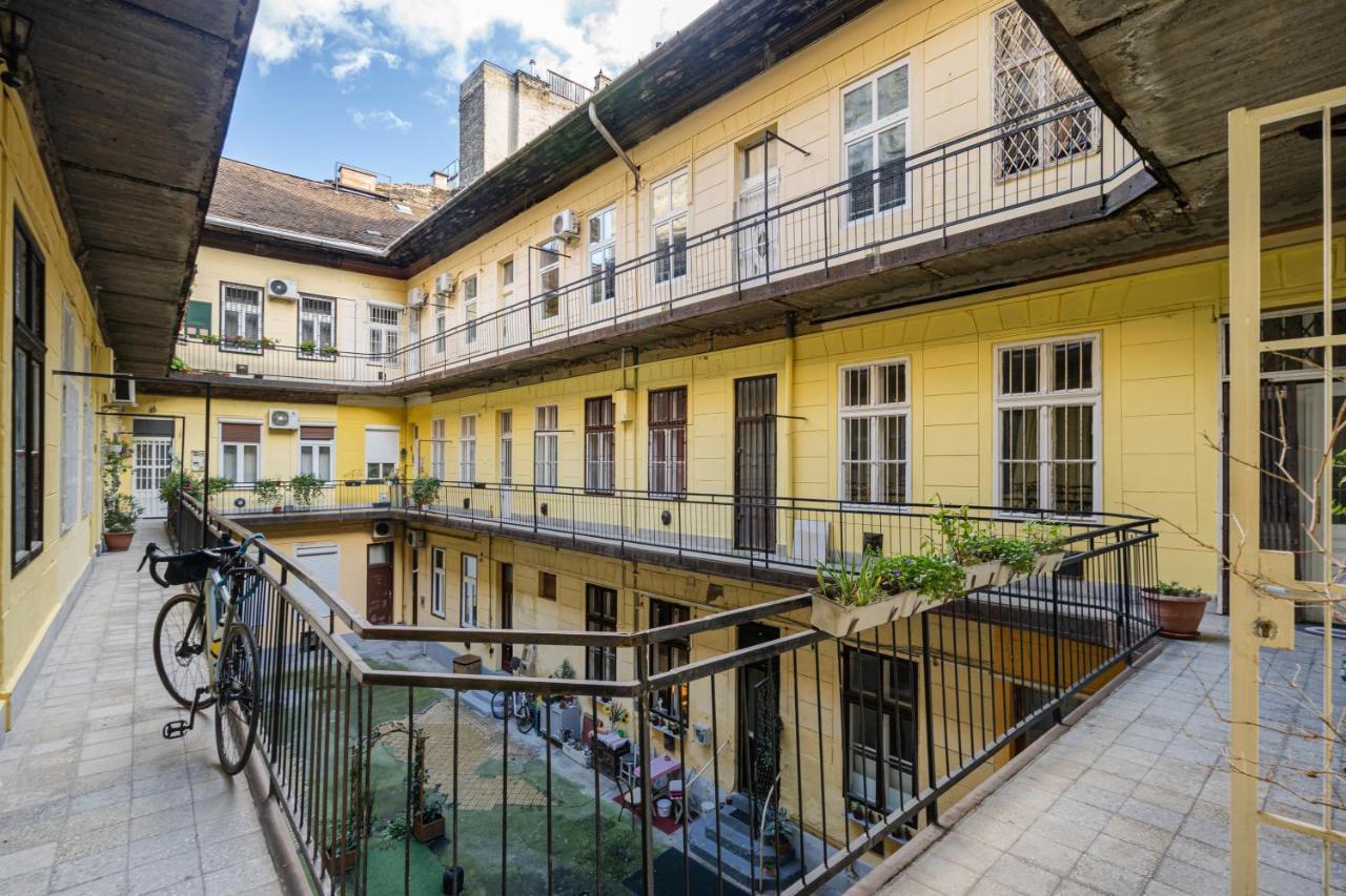 Stellar Dwell Apartment Boedapest Buitenkant foto
